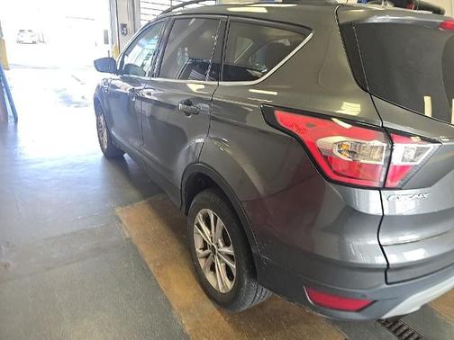 MAGNETIC METALLIC 2017 Ford Escape SE
