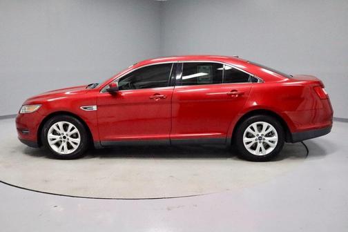 2011 Ford Taurus SEL