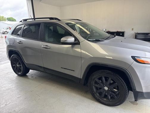 2014 Jeep Cherokee Altitude