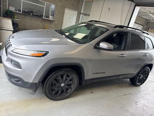 2014 Jeep Cherokee Altitude