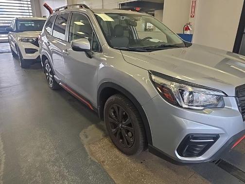 Ice Silver Metallic 2019 Subaru Forester SPORT