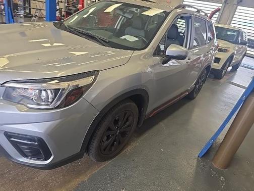 Ice Silver Metallic 2019 Subaru Forester SPORT
