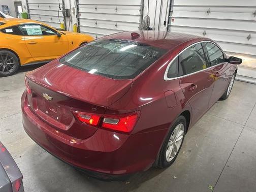 2017 Chevrolet Malibu LT W/1LT