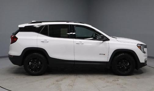2022 GMC Terrain AT4