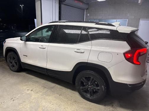 2022 GMC Terrain AT4