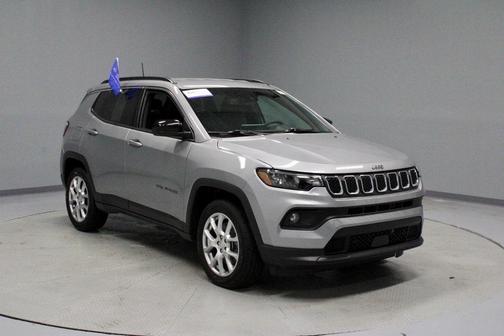 2024 Jeep Compass Latitude Lux