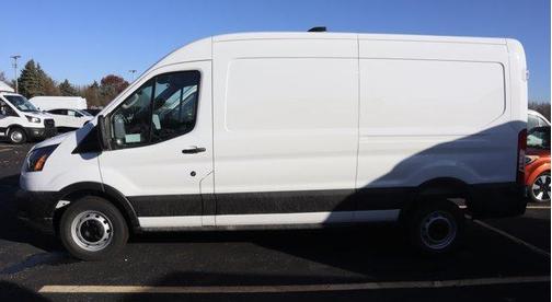 2026 Ford Transit-250 148 WB Medium Roof Cargo