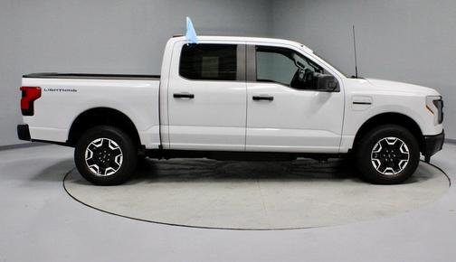 2022 Ford F-150 Lightning Pro