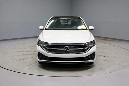 Opal White Pearl Effect 2023 Volkswagen Jetta 1.5T SE