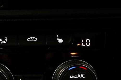 Opal White Pearl Effect 2023 Volkswagen Jetta 1.5T SE