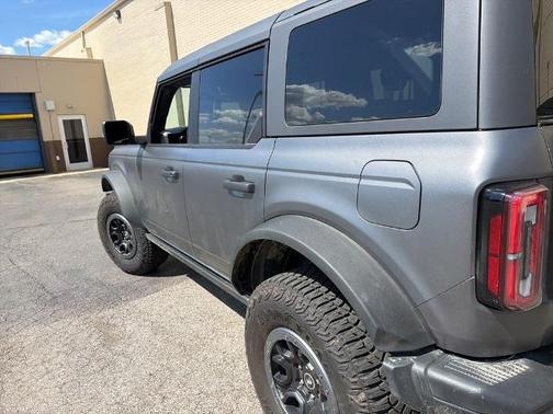CARBONIZED GRAY METALLIC 2022 Ford Bronco BADLANDS