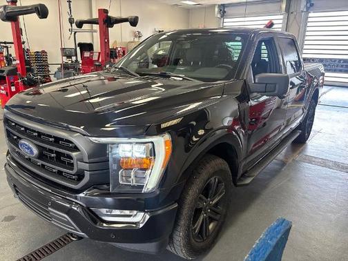 AGATE BLACK METALLIC 2021 Ford F-150 XLT