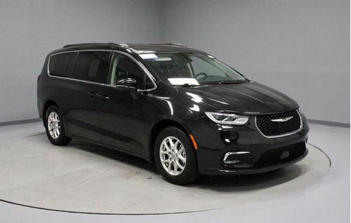 2022 Chrysler Pacifica Touring-L