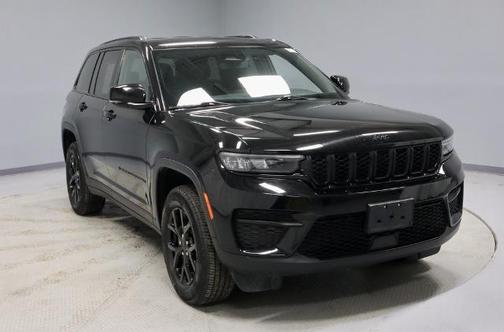 2024 Jeep Grand Cherokee LAREDO