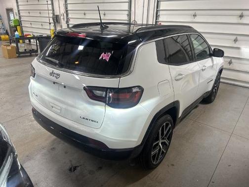 2024 Jeep Compass LIMITED