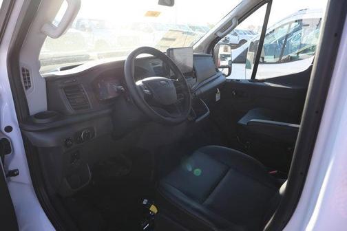 2026 Ford Transit-250 148 WB Medium Roof Cargo