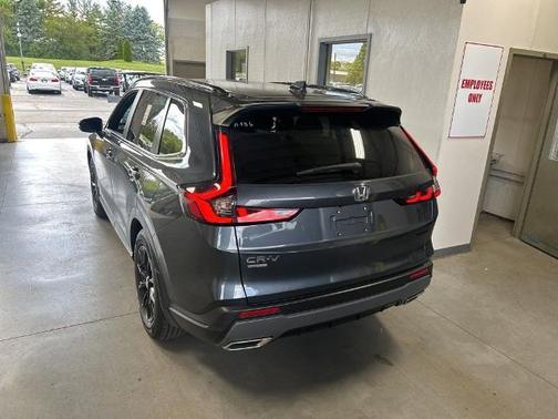 Meteorite Gray Metallic 2025 Honda CR-V Hybrid SPORT