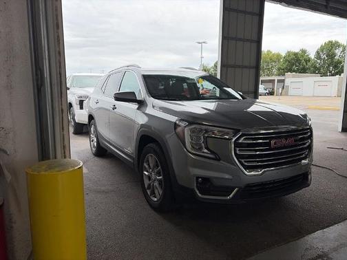 Sterling 2024 GMC Terrain SLT