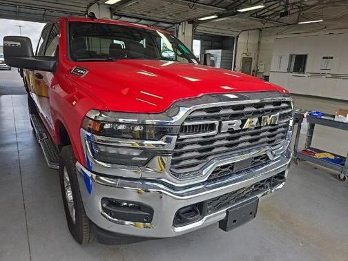Flame Red Clearcoat 2026 RAM 2500 BIG HORN