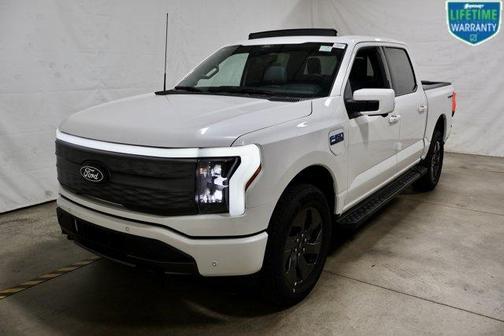 2025 Ford F-150 Lightning LARIAT
