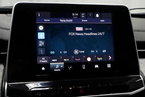 Red 2025 Jeep Compass LATITUDE