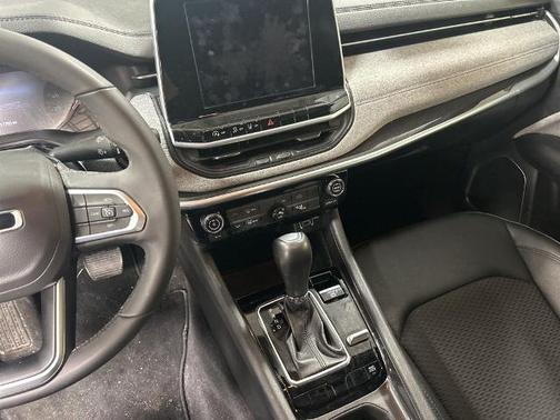 Red 2025 Jeep Compass LATITUDE