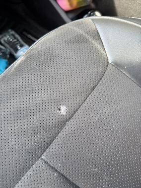 Bright White Clearcoat 2023 Jeep Grand Cherokee LAREDO