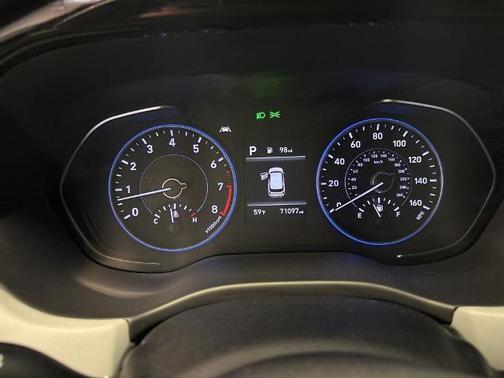 Burgundy 2022 Hyundai PALISADE SE