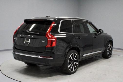 2023 Volvo XC90 B6 Plus 7-Seater