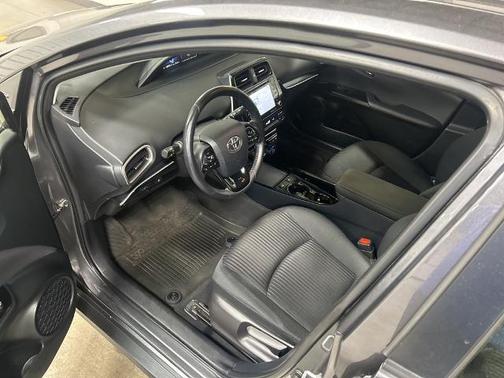 2021 Toyota Prius Prime LE