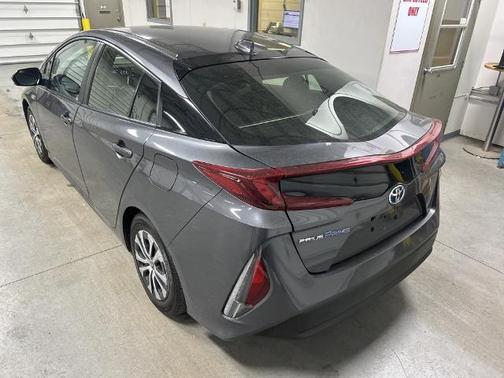 2021 Toyota Prius Prime LE