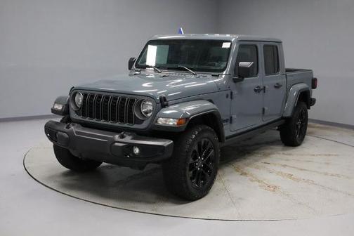Anvil Clearcoat 2024 Jeep Gladiator SPORT