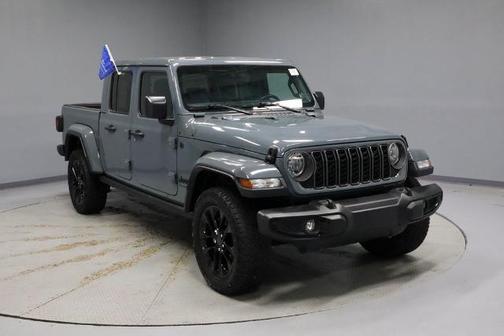 Anvil Clearcoat 2024 Jeep Gladiator SPORT