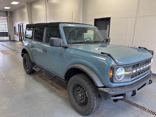 2022 Ford Bronco BLACK DIAMOND