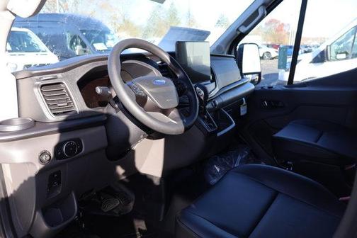 2026 Ford Transit-250 148 WB Medium Roof Cargo