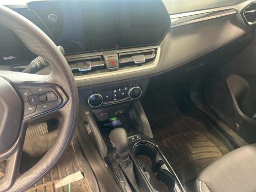 Green 2025 Chevrolet Trailblazer LS
