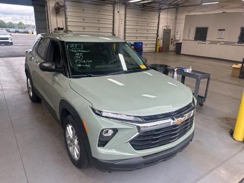 Green 2025 Chevrolet Trailblazer LS