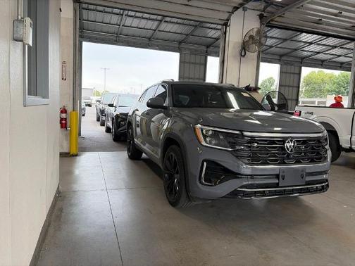 Pure Gray 2024 Volkswagen Atlas Cross Sport 2.0T SEL PREMIUM R-LINE