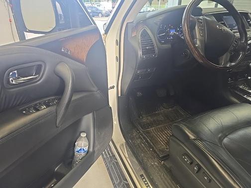 2013 INFINITI QX56 Base