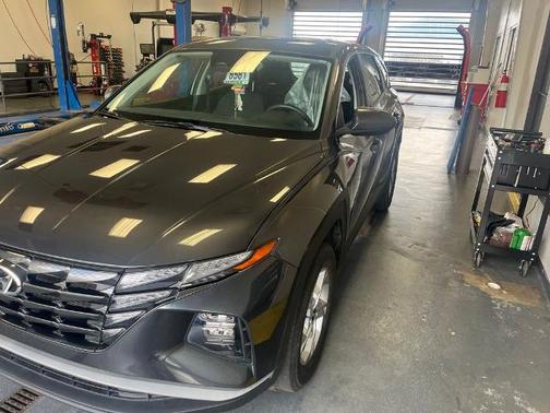 Hampton Gray 2024 Hyundai TUCSON SE