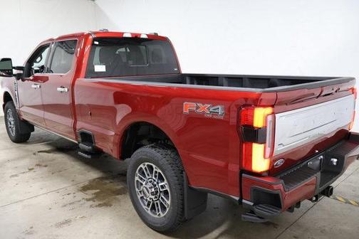 2025 Ford F-350 Platinum