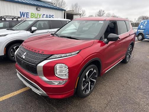 2024 Mitsubishi Outlander SE