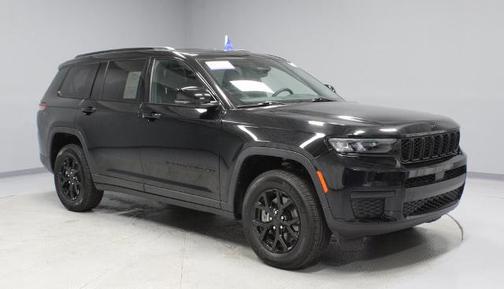 2024 Jeep Grand Cherokee LAREDO