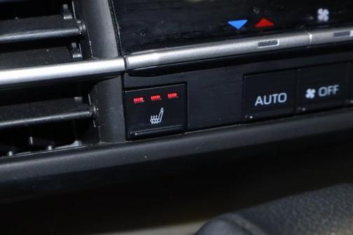 2022 Toyota Sienna XLE 7 PASSENGER