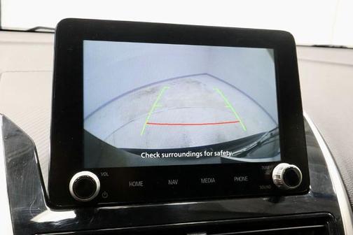 Labrador Black Pearl 2025 Mitsubishi Eclipse Cross SE