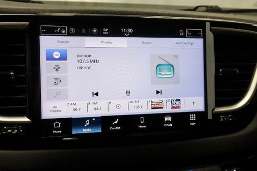 Diamond Black 2025 Chrysler Pacifica SELECT