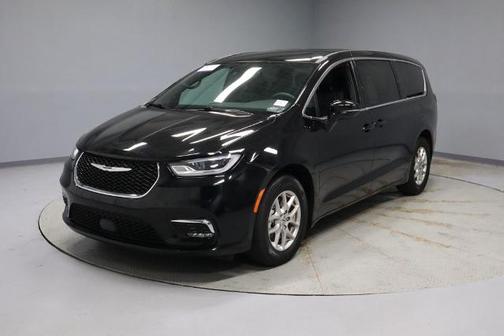 Diamond Black 2025 Chrysler Pacifica SELECT