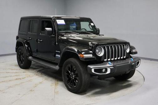Black Clearcoat 2023 Jeep Wrangler SAHARA