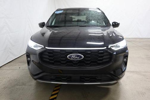 2025 Ford Escape ST-Line Elite