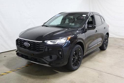 2025 Ford Escape ST-Line Elite